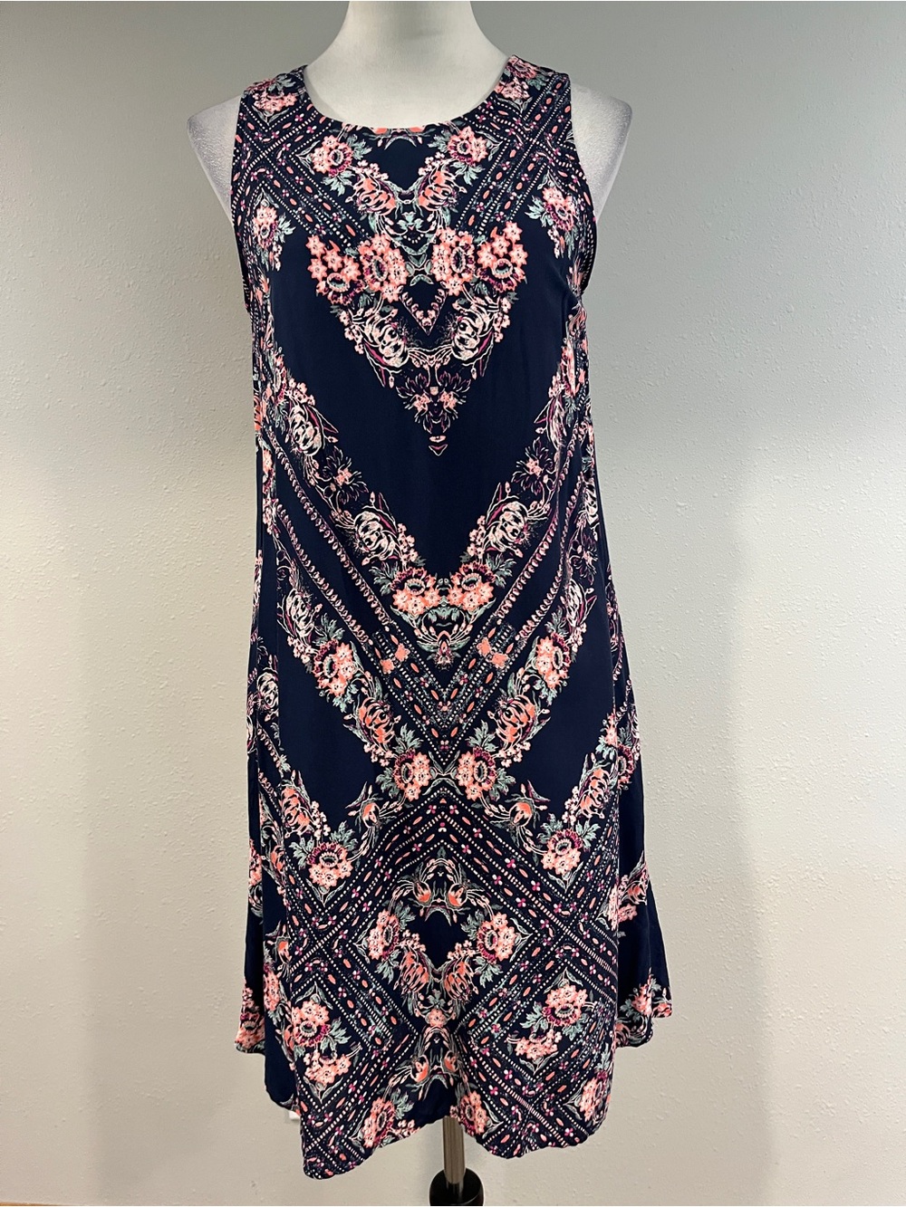 Maurices Navy Floral Sleeveless mini Shift Dress size small